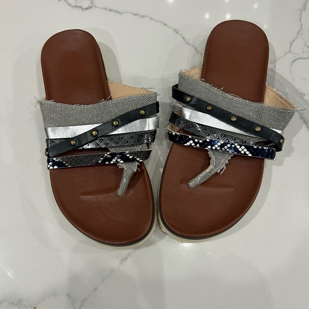 Women’s Flip Flops Size 6.5